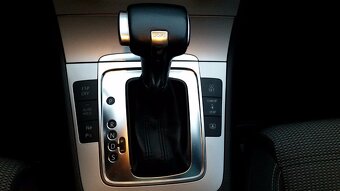 Volksvagen Passat CC 2010 147kW Benzin - 13