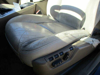 VOLVO XC90 2,4D5 147kw AWD Momentum Geartronic DPH 2012 - 13