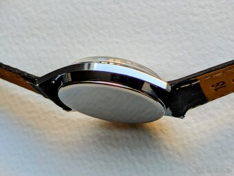 HODINKY PRIM 17 JEWELS - kalibr 64- -SKVOSTNÉ - 13