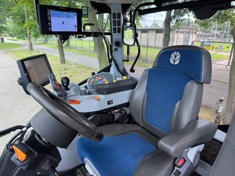 Zemědělský traktor New Holland T7.270 AutoCommand rok výroby - 13