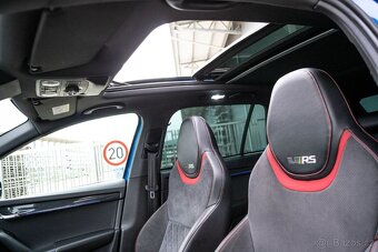 Škoda Octavia Combi 2.0 TDI RS DSG 4x4 Modrá - 13