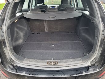 Hyundai i30 1,6 99kW - 13