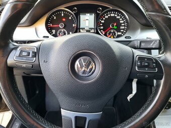 Volkswagen Passat B7 2,0 TDI Highline - 13