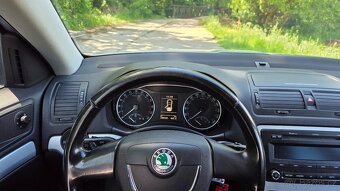 Prodám osobní automobil Škoda Octavia II kombi 1.6 TDI - 13