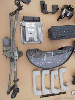 Díly interiéru Audi A4 B7 - 13