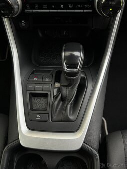 Toyota RAV4 2020 - 13