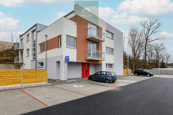 Pronájem moderního bytu 2+kk s balkonem, sklepem a parkování - 13