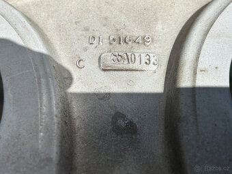 Jeep Wrangler Alu disky 7,5Jx18 včetně pneu 255/70x18 - 13
