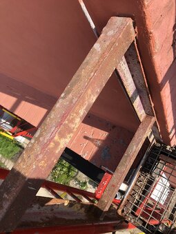 Lakování , malířské služby , drobné zednické práce. - 13