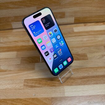 iPhone 15 Pro 256GB, černý, eSIM (rok záruka) - 13