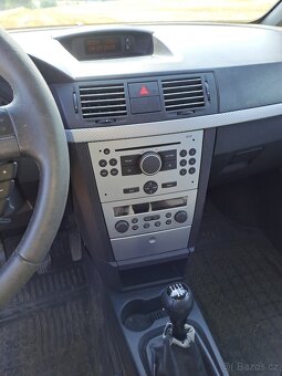 Opel Meriva 1.6 benzín - 13