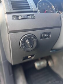 Volkswagen Touareg 3.0TDI V6 automat, vzduch, navi, tažné - 13