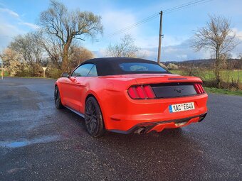 Ford Mustang - 13