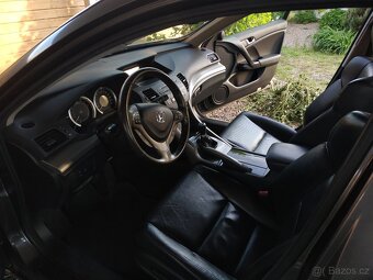 Accord 2.4i 147kw MANUÁL Tourer - 13