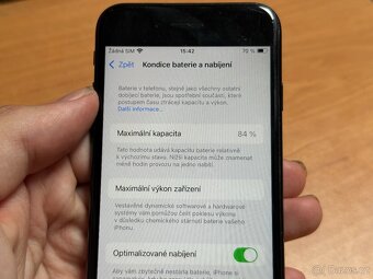 Apple iPhone SE 2020 64GB Black - 13