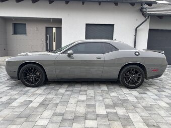 Dodge Challenger SXT PLUS - 13