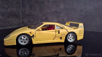 Ferrari F40 3x varianta 1:18 Bburago + dárek 1:43 - 13