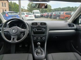 Volkswagen Golf, 1.6 TDI, bílá perleť - 13