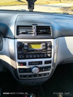 Avensis Verso 2.0 D 85kw - 13