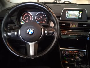 Prodám BMW 220i Active Touren Aut. 8xAlu Top výbava - 13