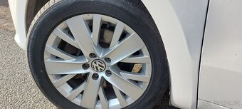 Volkswagen Sharan 2,0 TDi, r.v. 2013 - CAMP VESTAVBA GARÁŽ - 13