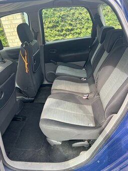 Renault Scenic 1.9, 2005 - 13