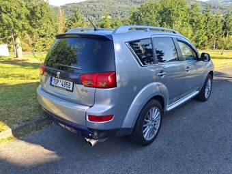Peugeot 4007 - 13