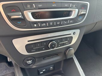 Renault Megane limited combi 1.2i tce 85kw. 2015 1. majitel - 13