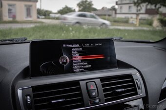BMW Rad 1 118i Sport Line A/T - 13