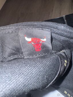 Kšiltovka Mitchell & Ness - 13