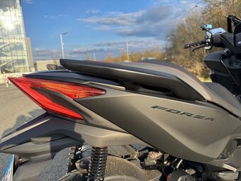 Skútr Honda Forza 125i - Special edition - 13