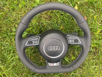 VYHRIVANY AUDI VOLANT - ZREZANY - PERFOROVANA KUZE - 13