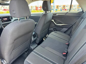 Volkswagen T-ROC - 13