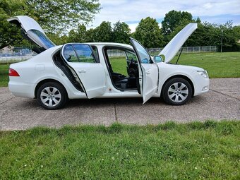 Škoda Superb rok 2012 2.0 TDI 103kw - 13