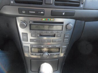 Toyota Avensis combi 1.8i/95 kw - Benzín - 13