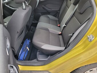 Focus kombi 2011 1.6 ecoboost 110kw  na opravu - 13