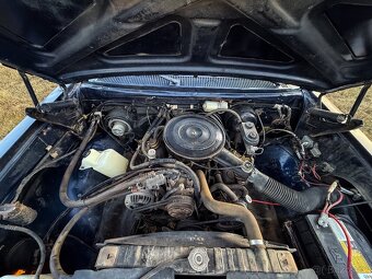 Dodge Ram D-250 1985 / 5.2l V8, Manuál, Klima - 13