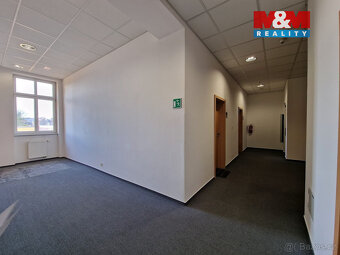Pronájem kanceláří přímo u pěší zóny v Chebu, ul. Májová - 13