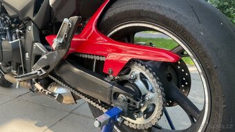 Honda CBR600f - 13