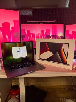 MacBook M1 Pro 16” / 1TB / 16GB Ram / Stříbrný - 13