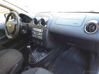 Ford Fiesta 1.3 benzín klima - 13