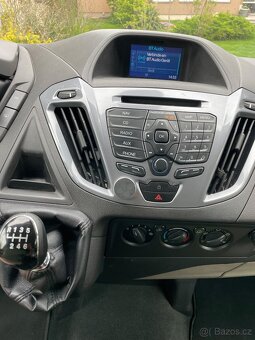 Ford Tourneo Custom 2.2TDCi 114kW ve výbavě TITANIUM 8.míst - 13