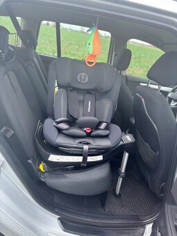 BMW 218i Grand Tourer - 13