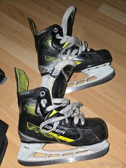 Hokejová výstroj - 13