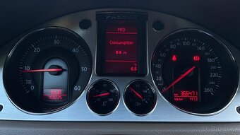 VW Passat B6 Comfortline 2.0 TDI - 13