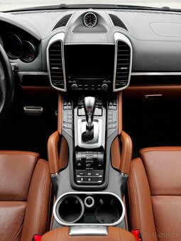 Porsche Cayenne S V8 diesel, 135t km, tažné 3500kg - 13
