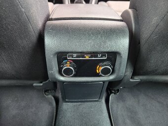 VW Sharan 2.0TDI 103kW rok 2013, 7 míst Navigace Rozvody - 13