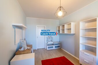 Prodej bytu 3+kk, 85 m2 s lodžií 23 m2 a parkovacím stáním - - 13