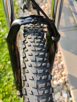 Scott Contessa Active 40 (2022), kola 27,5" - 13