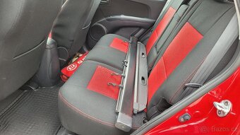 Kia Sportage 2.0 i 4x4 - 13